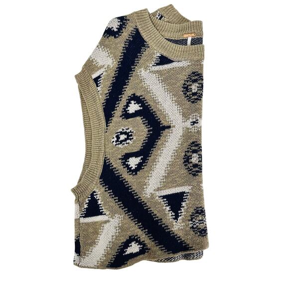 Free People Women's Geometric Cyprus Sweater Vest Boho XS Crop - Picture 3 of 7